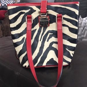 Dooney & Bourke purse